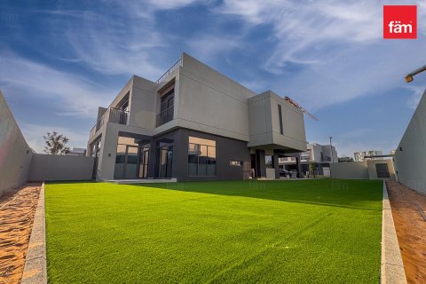 Villa in Dubai 4 bedrooms, 414.1 sq.m. № 67358 - photo 11