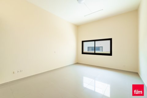 Снять в аренду виллу в Аль-Барше, Дубай: 6 спален, 1156м², № 67353 - фото 2