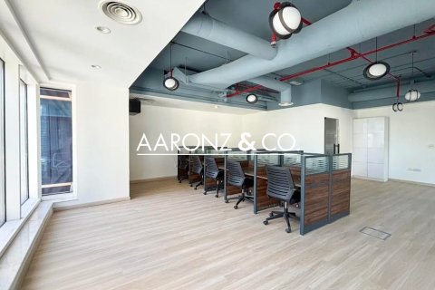 Office in Business Bay, Dubai 87 sq.m. № 101335 - photo 3