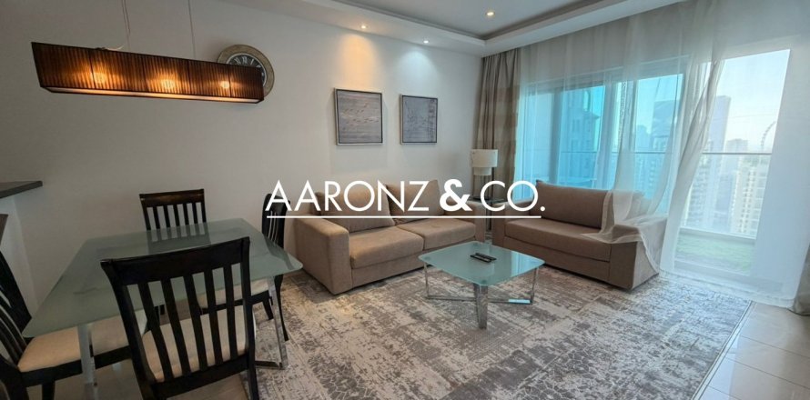 Apartment in Jumeirah Lake Towers, Dubai 2 bedrooms, 117 sq.m. № 101336