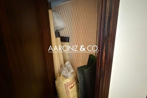 Apartment in Jumeirah Lake Towers, Dubai 2 bedrooms, 117 sq.m. № 101336 - photo 7