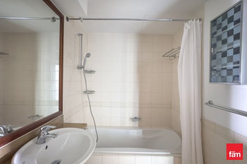Apartment in Dubai Marina, Dubai 2 bedrooms, 159.3 sq.m. № 134807 - photo 11