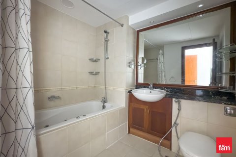 Apartment in Dubai Marina, Dubai 2 bedrooms, 159.3 sq.m. № 134807 - photo 10