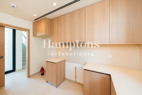 Снять в аренду виллу в Arabian Ranches 3, Дубай: 4 спальни, 611.20883700м², № 63210 - фото 28