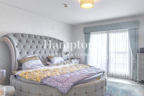 Снять в аренду квартиру в FIVE Palm Jumeirah, Пальма Джумейра, Дубай: 3 спальни, 212.19045200м², № 63213 - фото 12