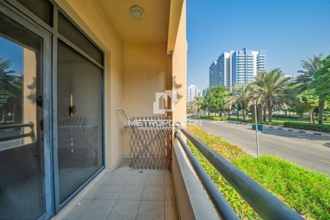 Apartment in Greens, Dubai 2 bedrooms, 128 sq.m. № 73968 - photo 29