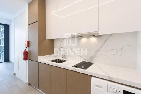 Apartment in Al Satwa, Dubai studio, 39.86 sq.m. № 140744 - photo 8
