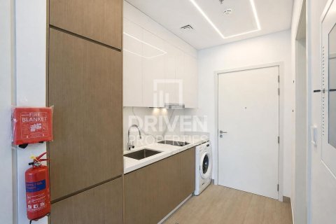 Apartment in Al Satwa, Dubai studio, 39.86 sq.m. № 140744 - photo 7