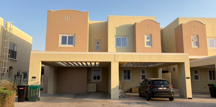 Maison de ville à Dubai, 3 chambres, 185 m², № 97244