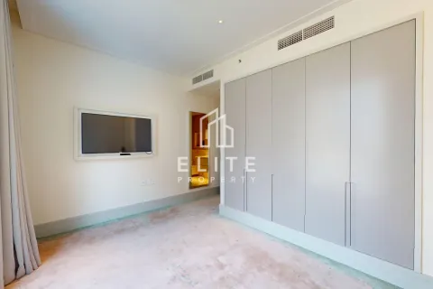 Apartment in Vida Residence Downtown, Downtown Dubai (Downtown Burj Dubai), Dubai 3 bedrooms, 187 sq.m. № 85629 - photo 24