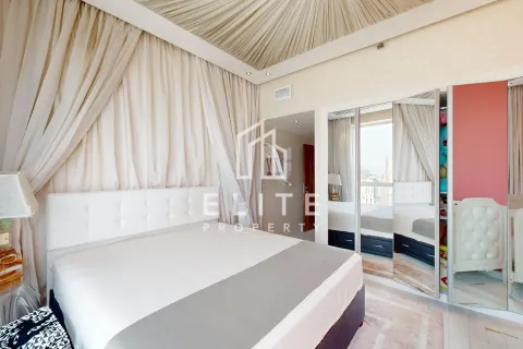 Apartment in Dubai 3 bedrooms, 168 sq.m. № 85628 - photo 13