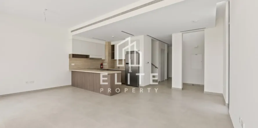 Villa in Dubai 4 bedrooms № 85515