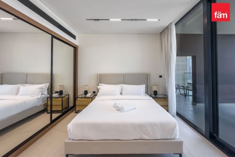 Apartment in Business Bay, Dubai 2 bedrooms, 122.3 sq.m. № 95545 - photo 4