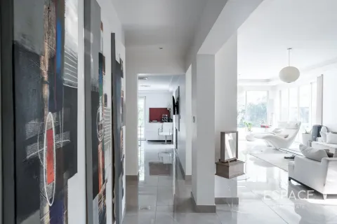 Villa in Meadows, Dubai 4 bedrooms, 748 sq.m. № 71056 - photo 10