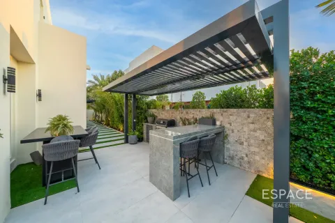 Villa en Arabian Ranches, Dubai, 5 dormitorios, 485 m², № 71053 - foto 17