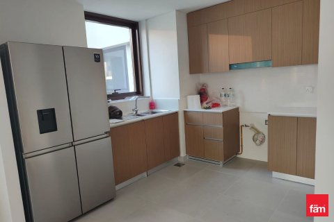 Apartment in Dubai 3 bedrooms, 140.1 sq.m. № 110753 - photo 18