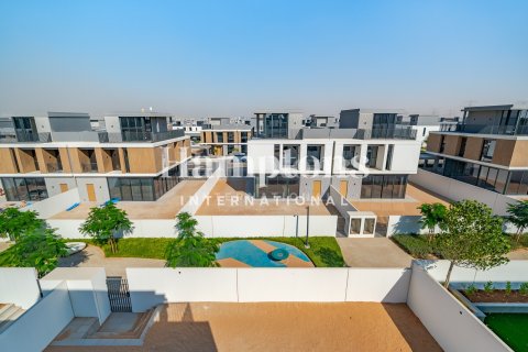 Снять в аренду виллу в Arabian Ranches 3, Дубай: 4 спальни, 390.00679400м², № 70789 - фото 22