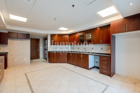Apartment in The Address Dubai Marina, Dubai Marina, Dubai 3 bedrooms, 330.15032013 sq.m. № 70788 - photo 7