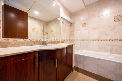 Apartment in The Address Dubai Marina, Dubai Marina, Dubai 3 bedrooms, 330.15032013 sq.m. № 70788 - photo 21