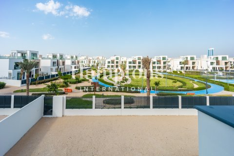 Villa en Arabian Ranches 3, Dubai, 5 dormitorios, 616.03979300 m², № 84494 - foto 8