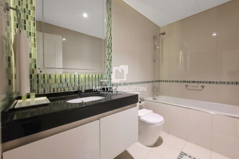 Apartment in Damac Heights, Dubai Marina, Dubai 3 bedrooms, 181 sq.m. № 73724 - photo 12