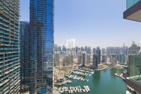 Apartment in Damac Heights, Dubai Marina, Dubai 3 bedrooms, 181 sq.m. № 73724 - photo 1