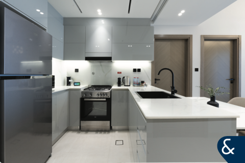 Apartment in Business Bay, Dubai 2 bedrooms, 123 sq.m. № 88715 - photo 4