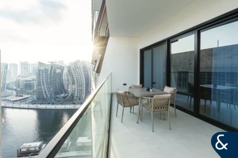 Apartment in Business Bay, Dubai 2 bedrooms, 123 sq.m. № 88715 - photo 19