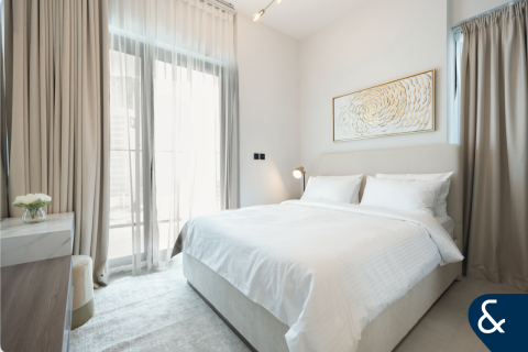 Apartment in Business Bay, Dubai 2 bedrooms, 123 sq.m. № 88715 - photo 8