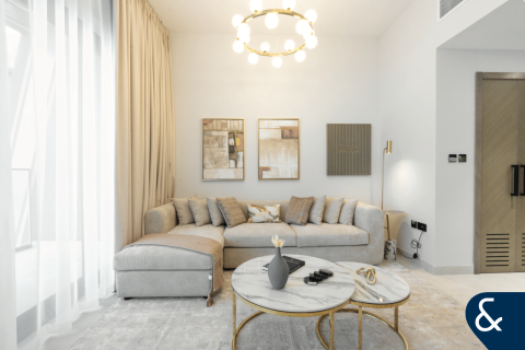 Apartment in Business Bay, Dubai 2 bedrooms, 123 sq.m. № 88715 - photo 6