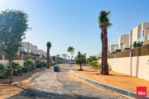 Townhouse in Dubai 4 bedrooms, 187.3 sq.m. № 111896 - photo 17