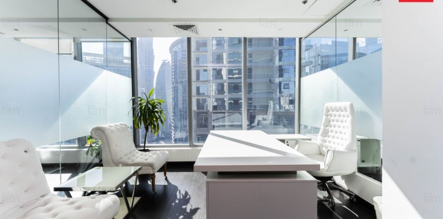 Office in Business Bay, Dubai 141.3 sq.m. № 111885