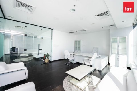 Office in Business Bay, Dubai 141.3 sq.m. № 111885 - photo 9