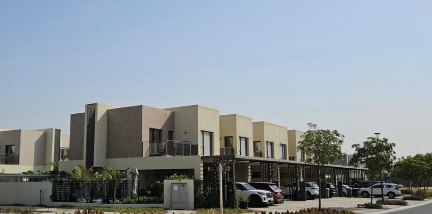 Villa en Dubai, 4 dormitorios, 236.7 m², № 111897