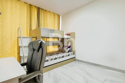 Снять в аренду квартиру в Дубае: 3 спальни, 136м², № 21150 - фото 11
