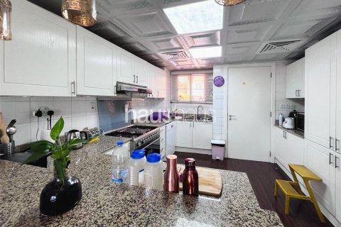 Villa in The Springs, Dubai 3 bedrooms, 251 sq.m. № 44734 - photo 4