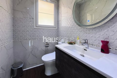 Villa in The Springs, Dubai 3 bedrooms, 251 sq.m. № 44734 - photo 16