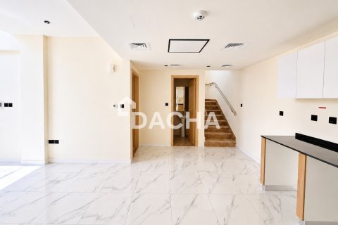 Adosado en Rukan, Dubai, 3 dormitorios, 144 m², № 141373 - foto 2