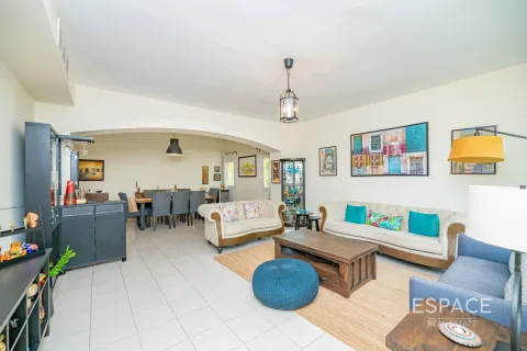 Villa à Meadows, Dubai, 4 chambres, 373 m², № 62242 - photo 2