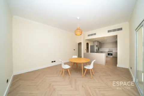 Villa in Meadows, Dubai 4 bedrooms, 373 sq.m. № 62242 - photo 7