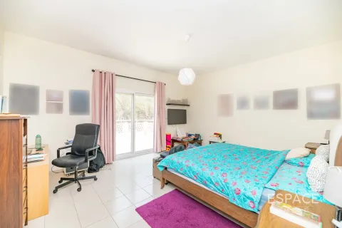 Villa à Meadows, Dubai, 4 chambres, 373 m², № 62242 - photo 5