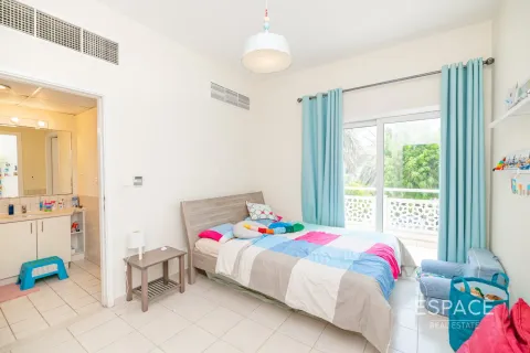 Villa à Meadows, Dubai, 4 chambres, 373 m², № 62242 - photo 6