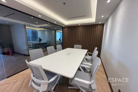 Bureau à Jumeirah Lake Towers, Dubai, 129 m², № 62237 - photo 3