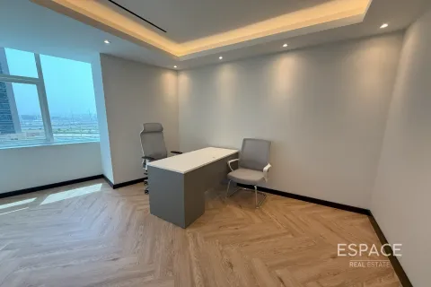 Bureau à Jumeirah Lake Towers, Dubai, 129 m², № 62237 - photo 10