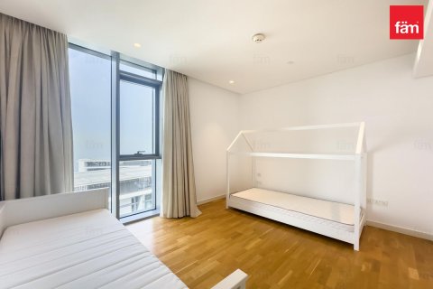 Apartment in Dubai 3 bedrooms, 190 sq.m. № 124560 - photo 13
