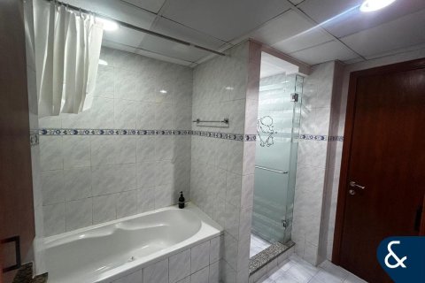 Купить квартиру в Джумейра Лейк Тауэрс, Дубай: 3 спальни, 137м², № 74499 - фото 13