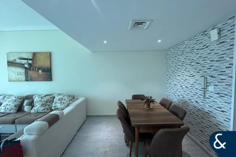 Купить квартиру в Джумейра Лейк Тауэрс, Дубай: 3 спальни, 137м², № 74499 - фото 2