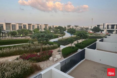Adosado en Dubai, 3 dormitorios, 174 m², № 84110 - foto 10