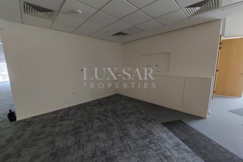 Снять в аренду офис в Sheikh Zayed Road, Дубай: 524м², № 37602 - фото 16