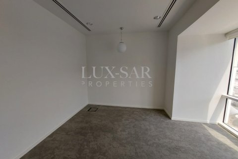 Снять в аренду офис в Sheikh Zayed Road, Дубай: 524м², № 37602 - фото 4